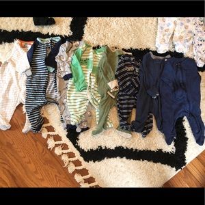 12 zipper pajamas/sleepers newborn/0-3 month boys variety